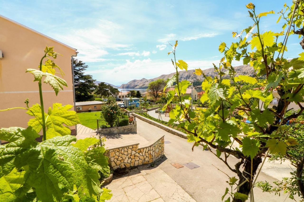 Apartments Edo With Terrace Baška Exterior foto